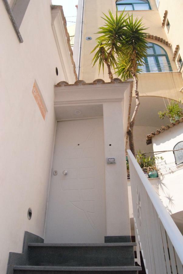 Scirocco - Amazing Flat With Terrace In The Center Apartment Amalfi Luaran gambar
